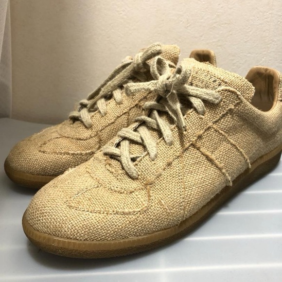 Maison Martin Margiela Tan Textured Lace-Up Sneakers - Picture 1 of 5